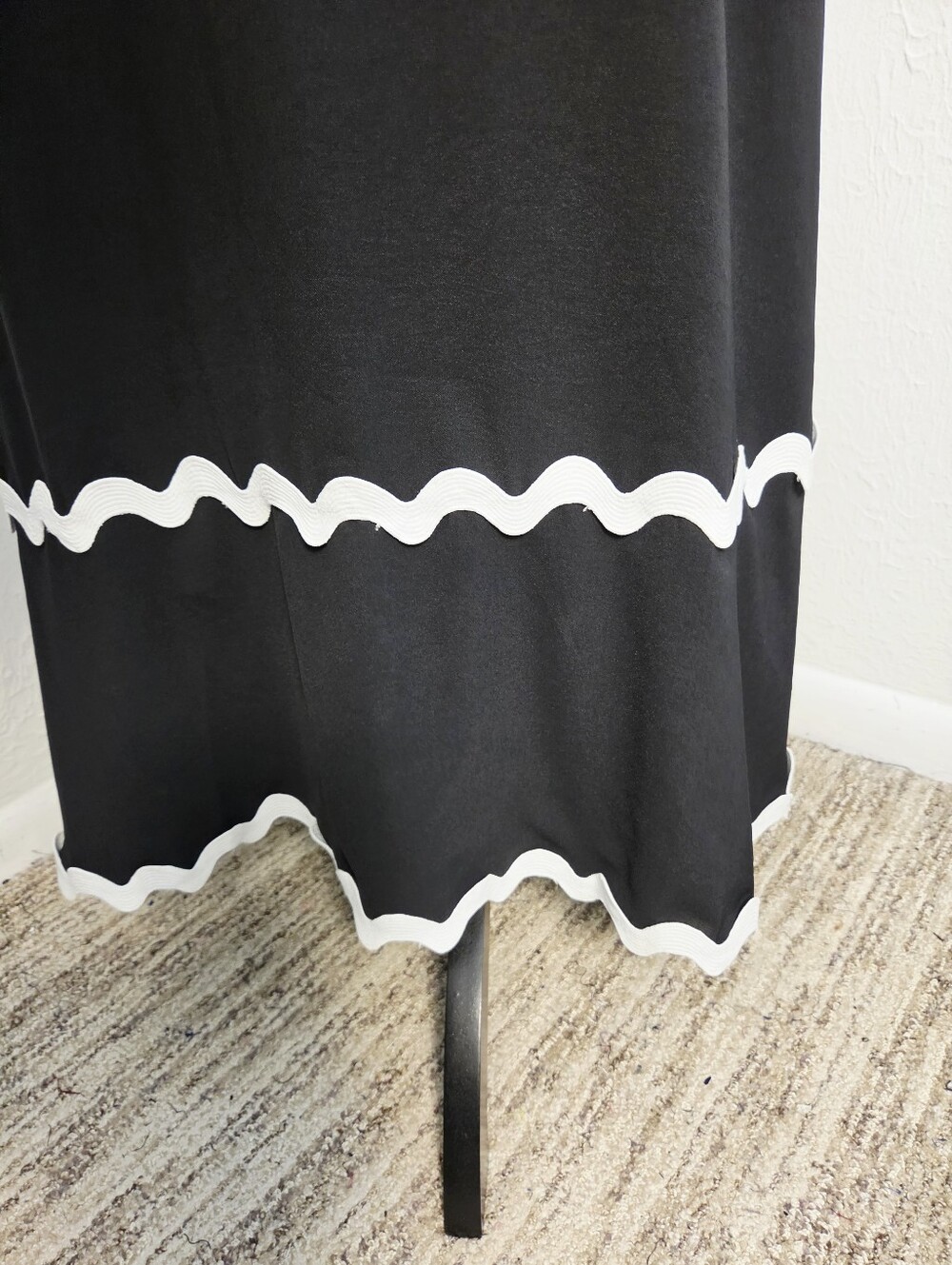 BTFBM Black Maxi Dress with White Scalloped Trim, Tie Across Upper Back Sz Large - Picture 6 of 13